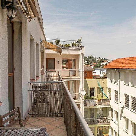 Castle View Apartment With Free Parking Братислава Экстерьер фото